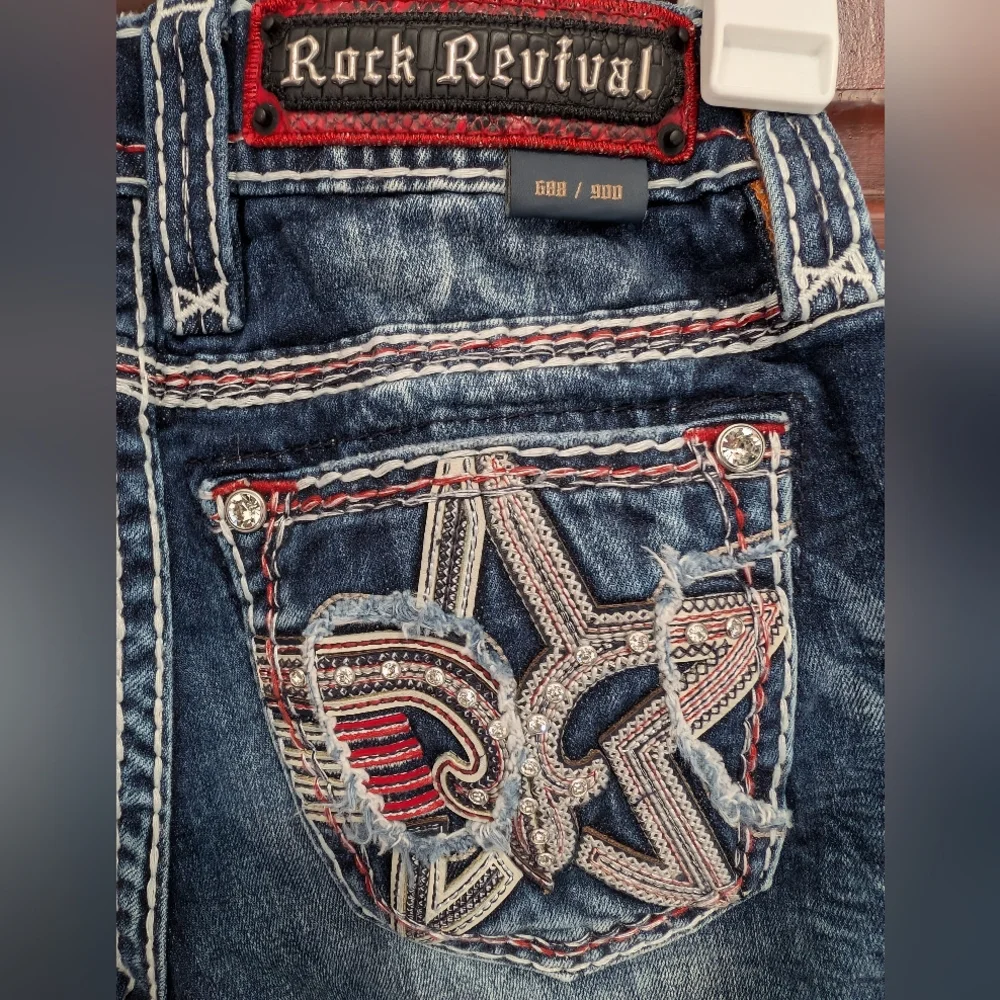 πΊπΈπ Host Special πΊπΈππ Rock Revival Collector's Edition - Rare - Picture 4 of 15